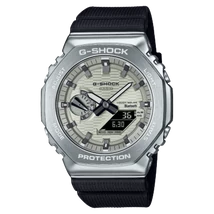 GBM-2100A-8BER Casio karóra