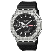 GM-2100M-1AER Casio karóra