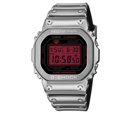 GM-5600YRA-8ER Casio karóra