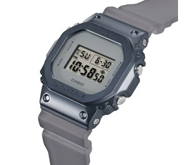 GM-5600MF-2ER Casio G-Shock Férfi karóra