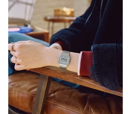 A158WEA-7EF Casio karóra