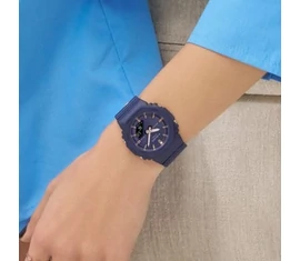 GMA-P2100M-2AER Casio karóra