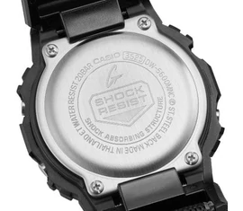 DW-5600MNC-1ER Casio karóra