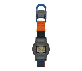 DW-5600MNC-8A2ER Casio karóra