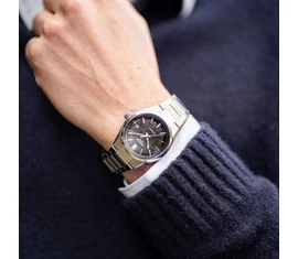 EFK-110D-1AER Casio karóra