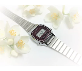 LA670WA-4 Casio Retro Női karóra