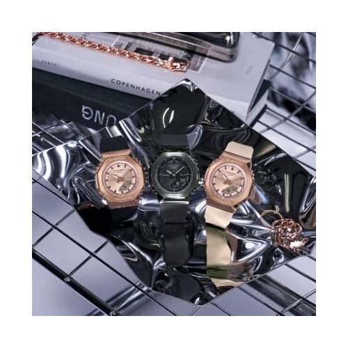GM-S2110B-8AER Casio karóra