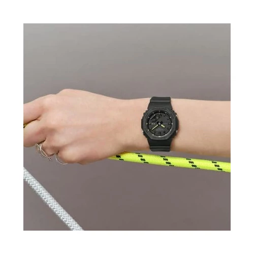 GMA-P2100SA-1A2ER Casio karóra