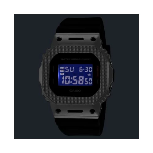 GM-5600M-1ER Casio karóra