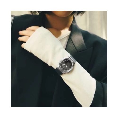 GM-S2110-1A1ER Casio karóra