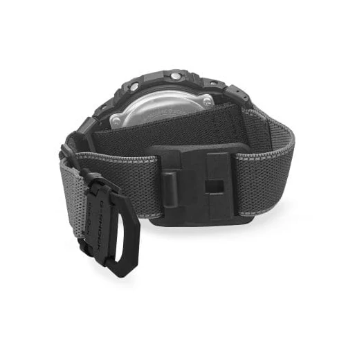 DW-5600MNC-1ER Casio karóra