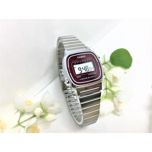 LA670WA-4 Casio Retro Női karóra